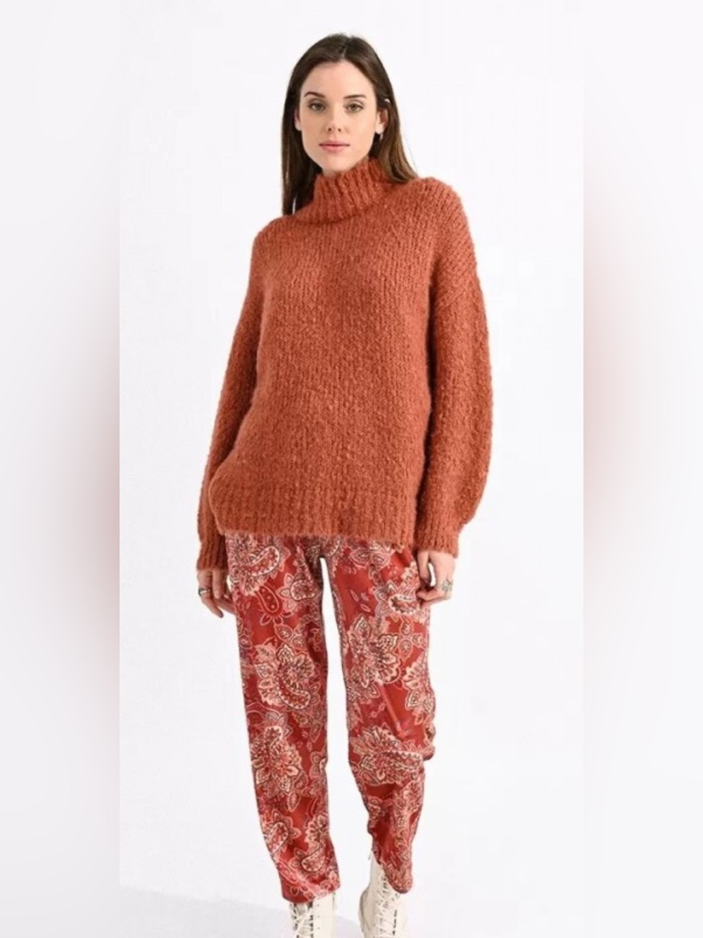 Molly Bracken Soft Cable Knit Turtleneck Sweater EUC